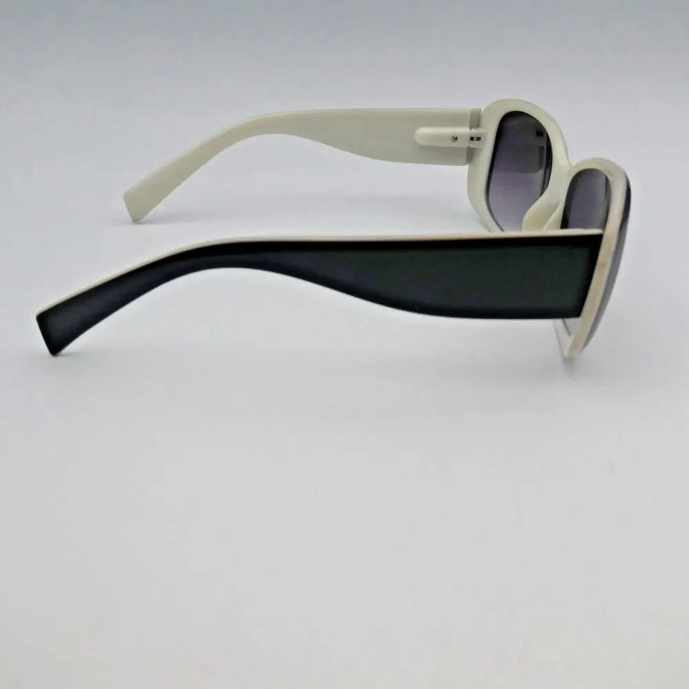 JM New York Reading Sun Glasses +3.50 Bifocal Black / White Hard & Soft Case